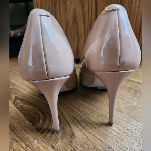 Steve Madden Lorean Nude Patent pump in size US 6.5 heels 3.5 inches - Picture 4 of 12